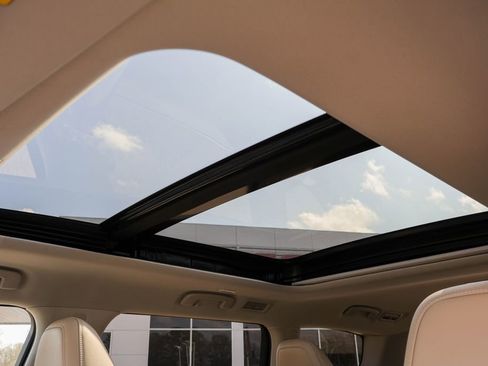 New 2026 Nissan Armada Platinum image 10