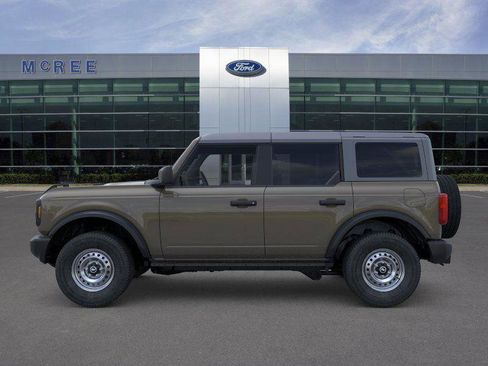 New 2025 Ford Bronco 4-Door image 3