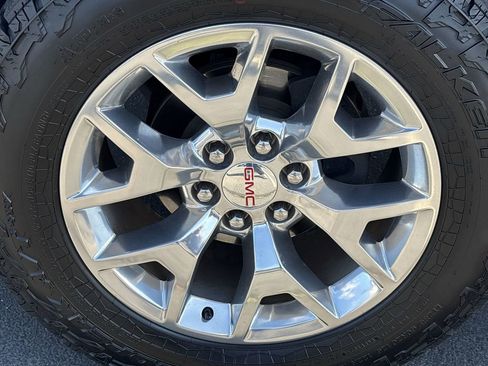 Used 2018 GMC Sierra 1500 SLT w/ SLT Premium Package image 33