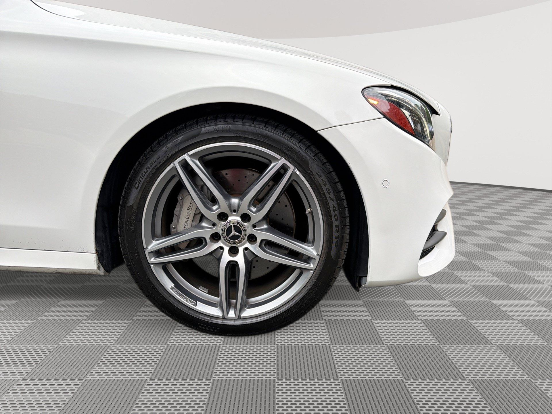 Used 2019 Mercedes-Benz E 300 w/ Premium 1 Package image 31