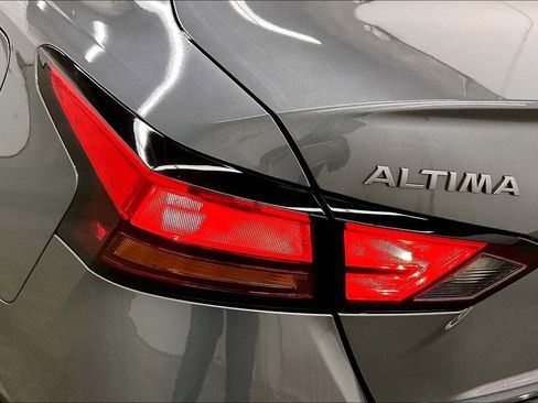 Used 2023 Nissan Altima 2.5 SL image 23
