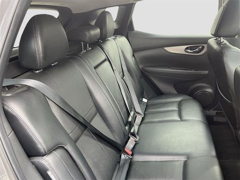 Used 2020 Nissan Rogue Sport SL w/ Premium Package image 28