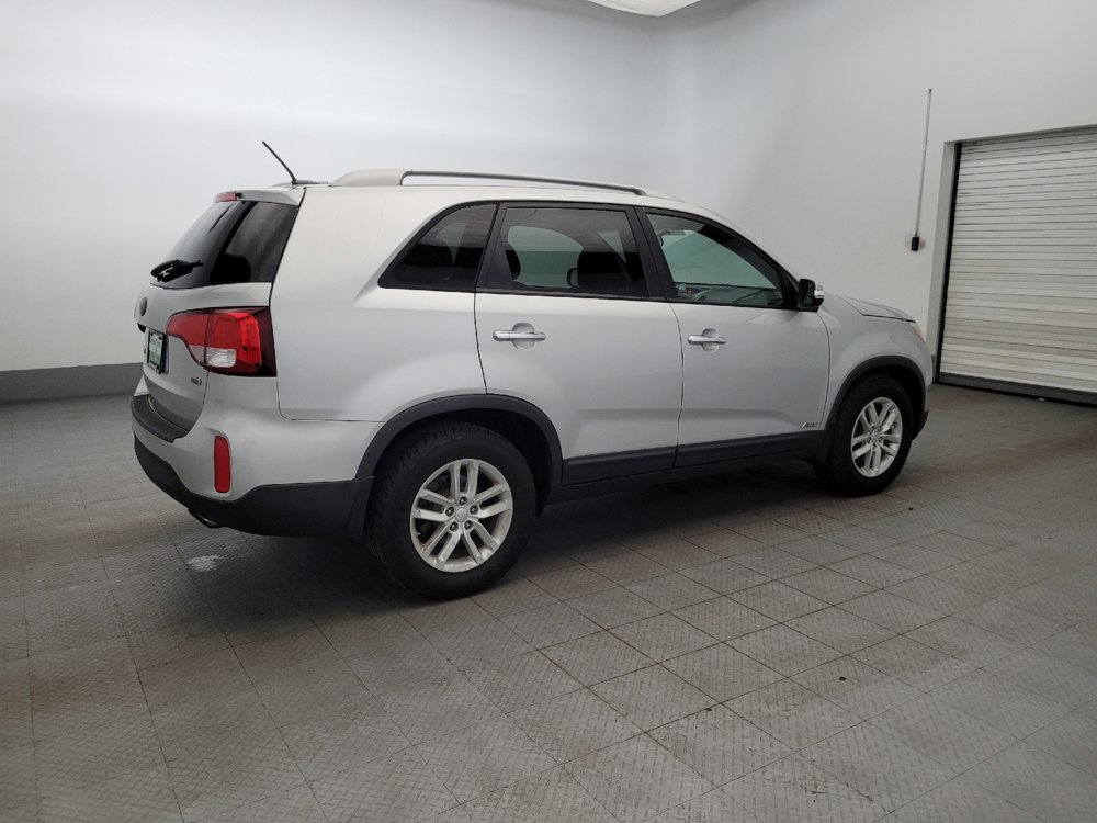 Used 2015 Kia Sorento LX AWD/4WD image 10