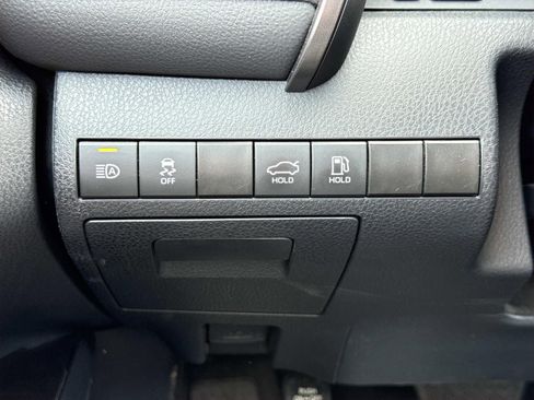 Used 2024 Toyota Camry SE image 19