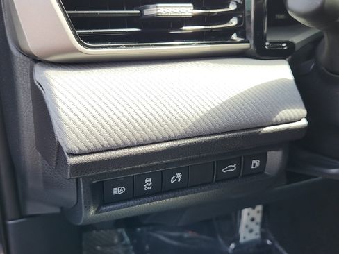 Certified 2025 Toyota Camry SE w/ Convenience Package FWD image 10