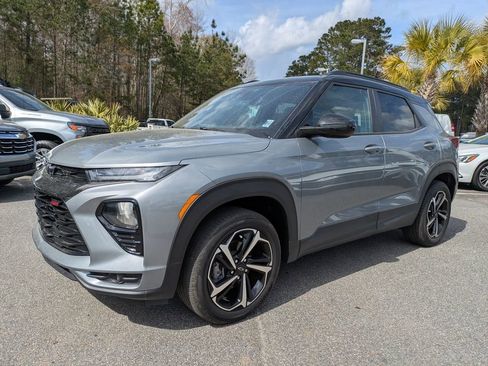 Used 2023 Chevrolet TrailBlazer RS w/ Sun and Liftgate Package image 8