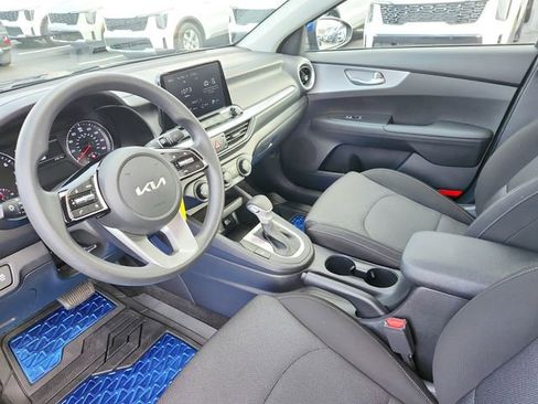 Certified 2023 Kia Forte LXS w/ LXS Technology Package image 9