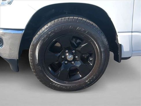 Used 2020 RAM 1500 Big Horn RWD image 24