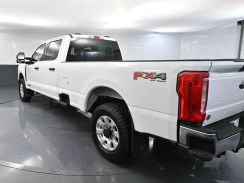 Used 2024 Ford F350 XLT w/ FX4 Off-Road Package image 7