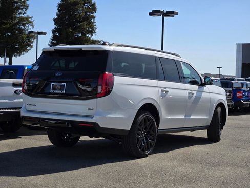 New 2026 Ford Expedition Max Platinum image 4