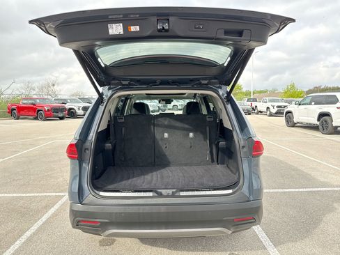 Used 2024 Toyota Grand Highlander Limited image 20