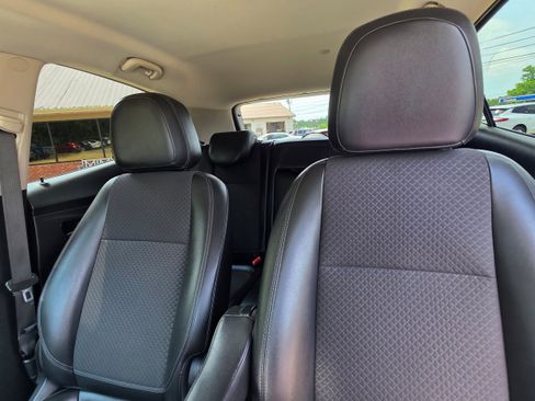 Used 2019 Buick Encore Preferred w/ Safety Package FWD image 18