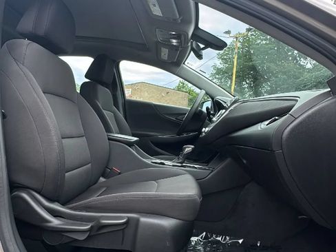Used 2022 Chevrolet Malibu LT FWD image 24