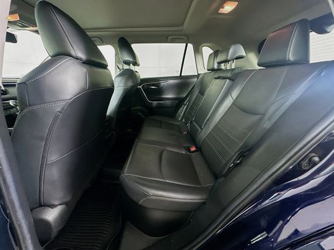 Used 2021 Toyota RAV4 Limited image 28