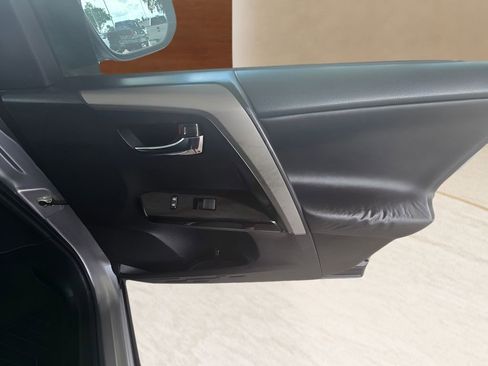Used 2017 Toyota RAV4 Limited FWD image 38