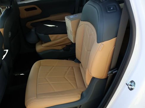 New 2027 Kia Telluride SX X-Line AWD/4WD image 13