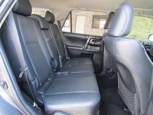Used 2019 Toyota 4Runner Limited AWD/4WD image 13