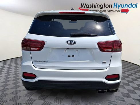 Used 2020 Kia Sorento LX AWD/4WD image 5