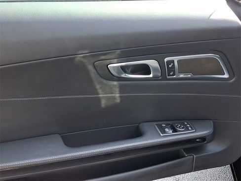 Used 2018 Mercedes-Benz AMG GT Roadster w/ Lane Tracking Package image 17