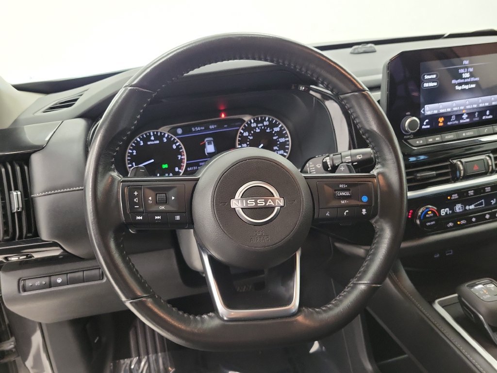 Used 2024 Nissan Pathfinder SV FWD image 15