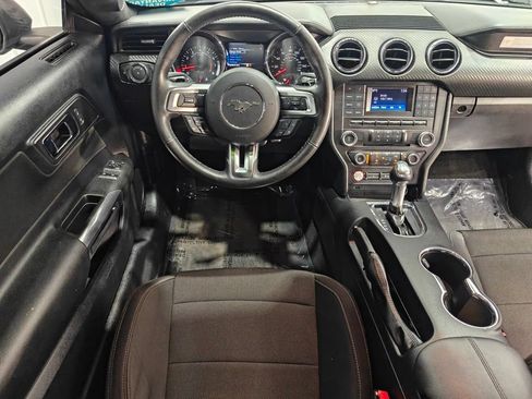 Used 2017 Ford Mustang Coupe w/ Equipment Group 051A RWD image 4