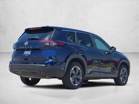 Used 2025 Nissan Rogue SV FWD image 5