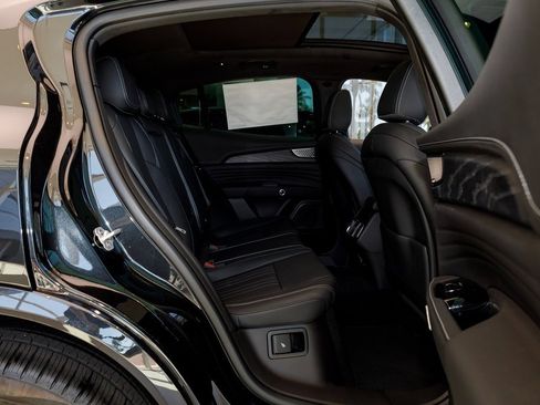 New 2025 Maserati Grecale Modena image 34