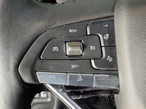 Used 2021 Cadillac Escalade Sport w/ Driver Assist Tech Package AWD/4WD image 24