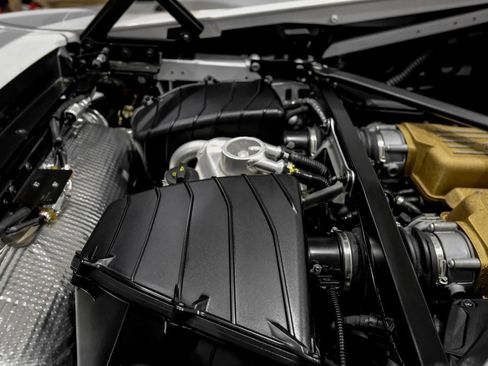 Used 2024 Lamborghini Huracan STO image 49