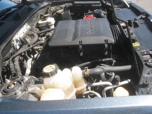 Used 2010 Mercury Mariner 4WD image 34