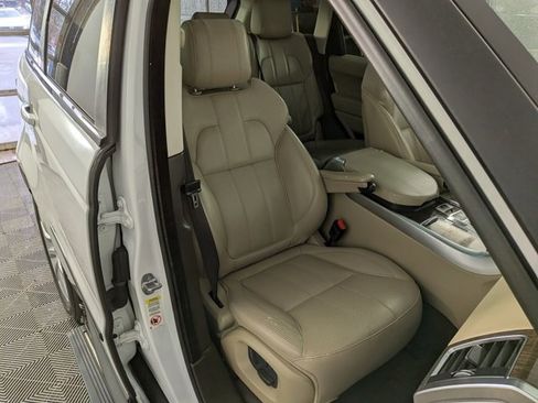 Used 2015 Land Rover Range Rover Sport HSE image 29