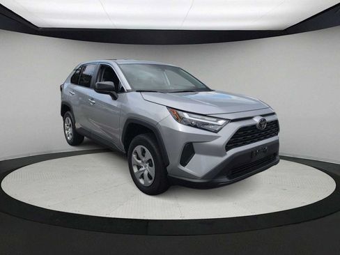 Used 2023 Toyota RAV4 LE FWD image 2