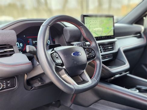 Certified 2025 Ford Explorer ST-Line image 21
