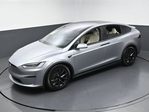 Used 2025 Tesla Model X AWD/4WD image 38