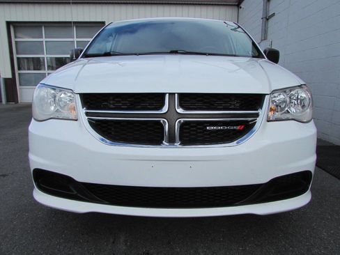 Used 2017 Dodge Grand Caravan SE w/ Power Window Group image 2