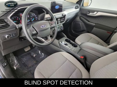 Used 2020 Ford Escape SE image 12