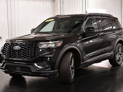 Used 2025 Ford Explorer ST-Line w/ ST-Line Street Pack