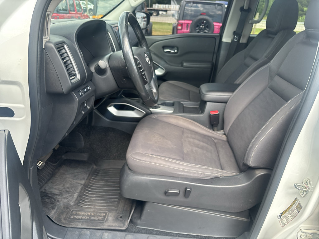 Used 2023 Nissan Frontier SV w/ SV Convenience Package AWD/4WD image 10
