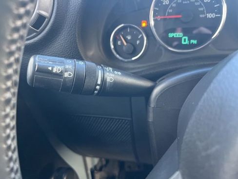 Used 2015 Jeep Wrangler Sport w/ Connectivity Group image 15