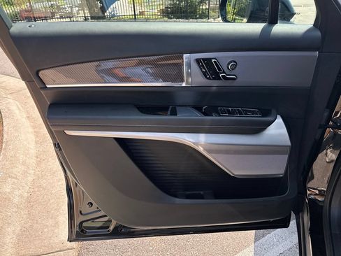 Used 2026 Cadillac Vistiq Sport w/ LPO, Floor Liner Package AWD/4WD image 17