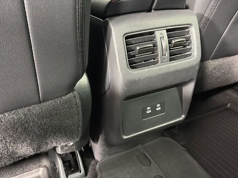 Used 2025 Nissan Rogue SV image 20