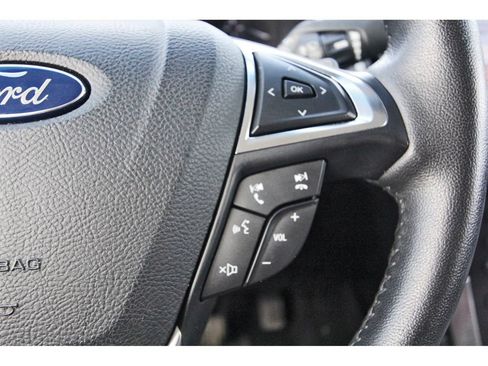 Used 2017 Ford Edge Titanium w/ Equipment Group 302A FWD image 17