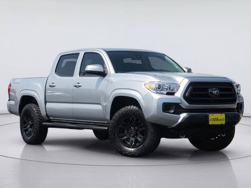 Used 2022 Toyota Tacoma SR AWD/4WD image 2