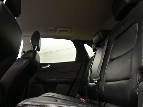 Used 2022 Ford Escape SEL FWD image 12