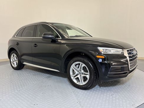 Used 2019 Audi Q5 2.0T Premium w/ Convenience Package image 7