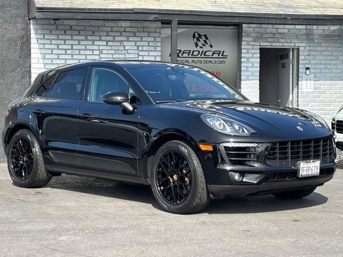 Used 2018 Porsche Macan Sport Edition image 8