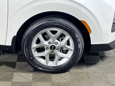 Certified 2020 Kia Soul S image 23