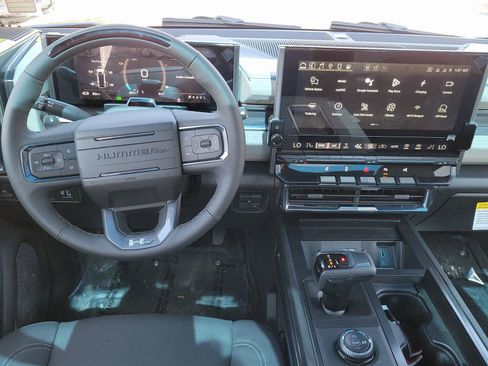 New 2026 GMC Hummer EV 4x4 Crew Cab w/ LPO, Dark Essentials Package image 8