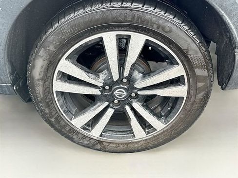 Used 2020 Nissan Kicks SV image 24