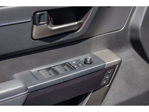 Used 2026 Toyota Sequoia Platinum AWD/4WD image 21